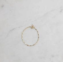 Delicate Chain Link Gold Bracelet