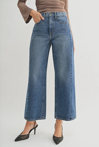 Just Black Denim Dark Wash Barrel Twist Jean