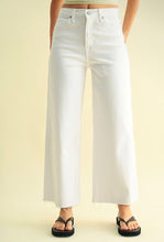 Just Black Denim High Rise Scissor Cute Wide Leg Jean in White