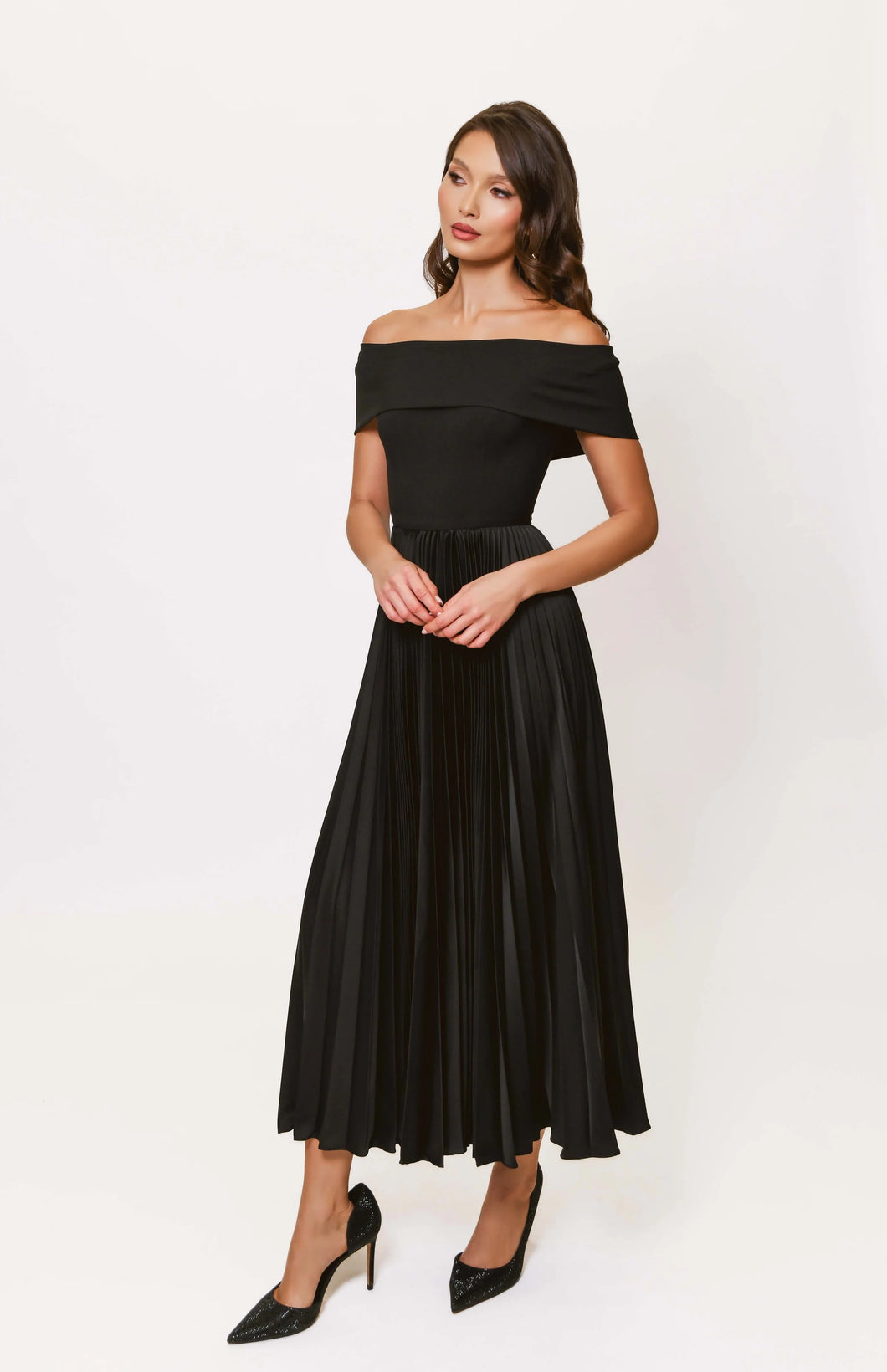 hutch short sleeve off the shoulder smocked midi dress Hutch Off-The-Shoulder Bow Mini Dress