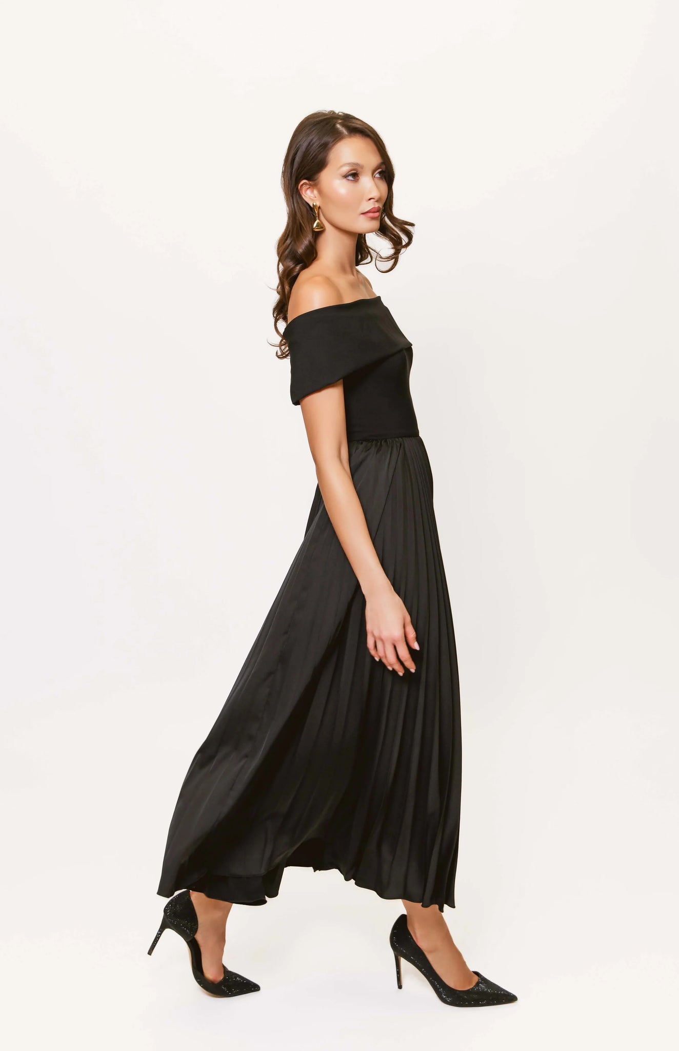 Hutch Black Stockton Midi Dress Island Lily Boutique Hutch Black Stockton Midi Dress Island Lily Boutique