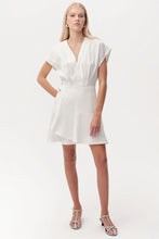 Exquise Callanne V Neck Cap Sleeve Linen Dress in Ecru