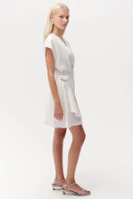 Exquise Callanne V Neck Cap Sleeve Linen Dress in Ecru