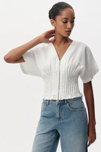 Exquise Cherelle Pleated Detail Linen Blouse in White