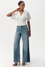 Exquise Cherelle Pleated Detail Linen Blouse in White