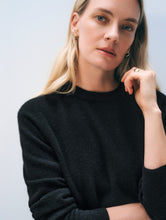White & Warren Cashmere Crewneck in Black