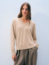 White & Warren Cashmere V Neck in Muted Camel