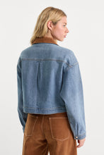 Good American Denim Swing Cropped Jacket in Amber